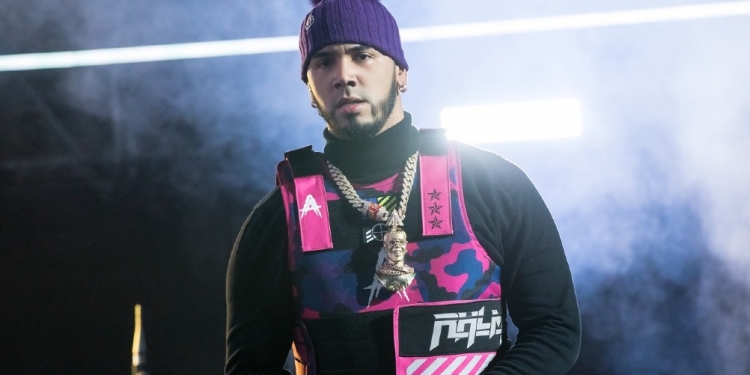 ¡Anuel AA se retira de la música! Se despide con canción para su hijo
